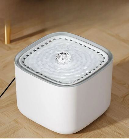 Fresh Flowing Water Fountain for Cats
