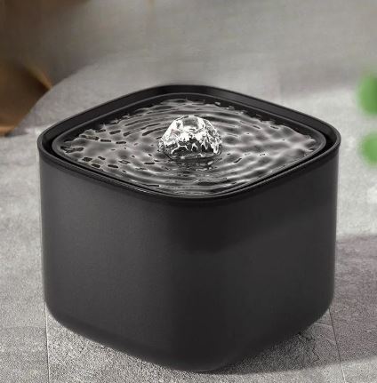 Fresh Flowing Water Fountain for Cats